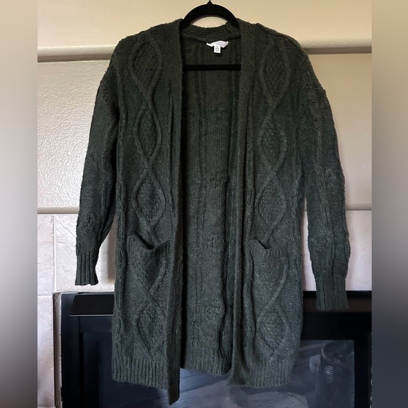 Time and Tru Sweaters - Olive Dusk Time and Tru Open Front Cable Cardigan